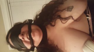 草草久久久亚洲AV成人片約個學院生妹子